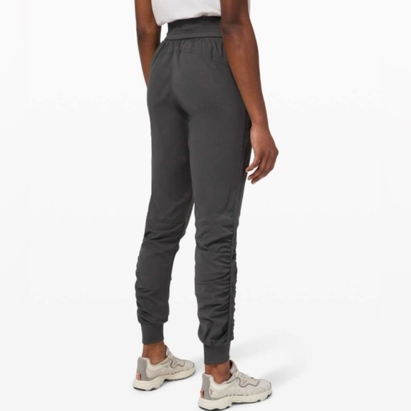 Lululemon Beyond The Studio Jogger In Graphite Grey Size 4 - Picture 3 of 12